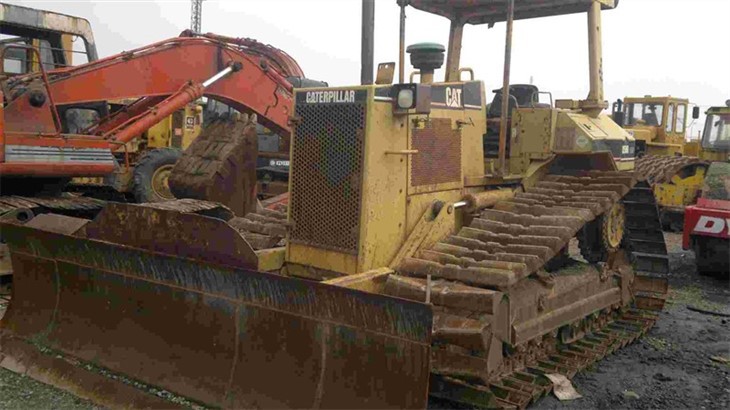 CAT D5M-3